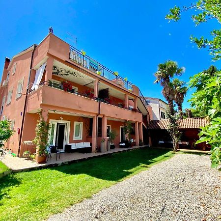 Apartments Tajana Novigrad Istria Exterior foto