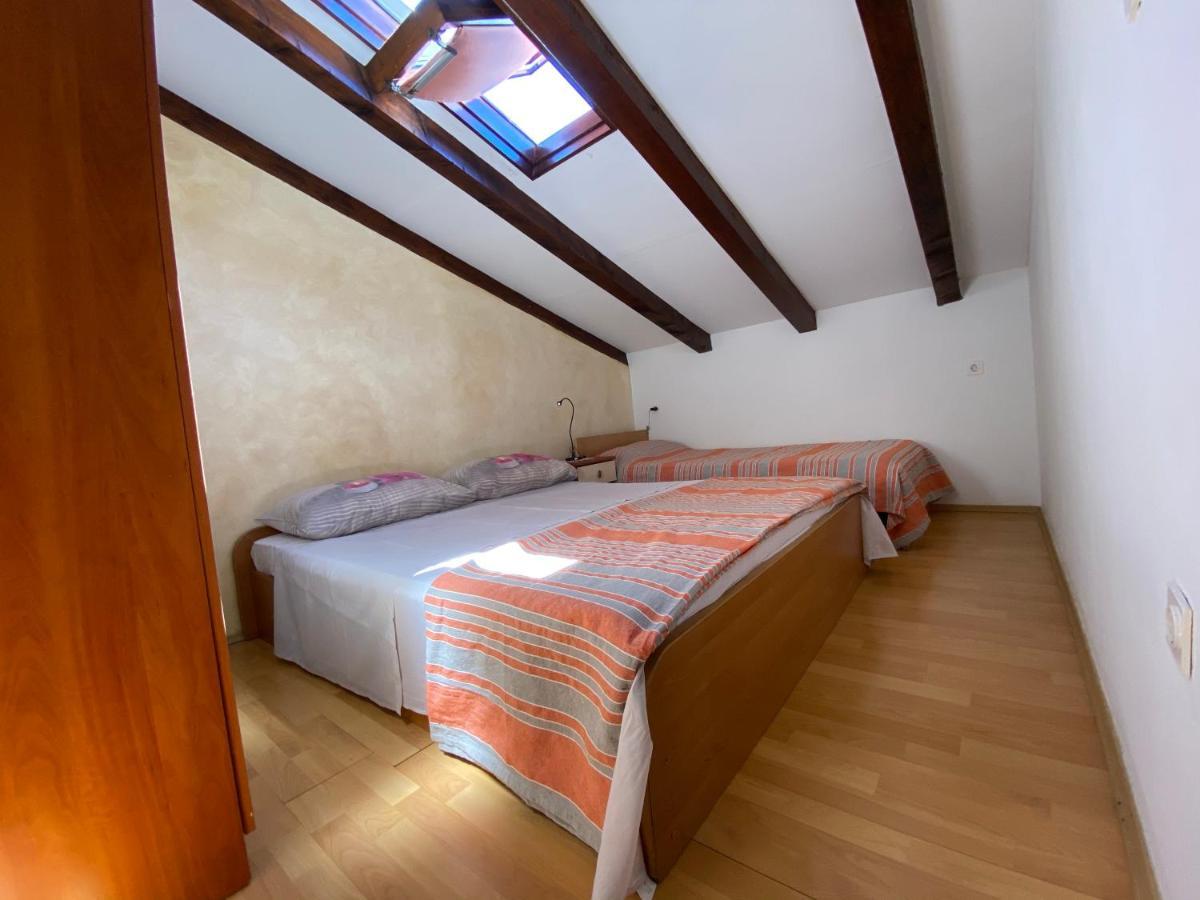 Apartments Tajana Novigrad Istria Exterior foto
