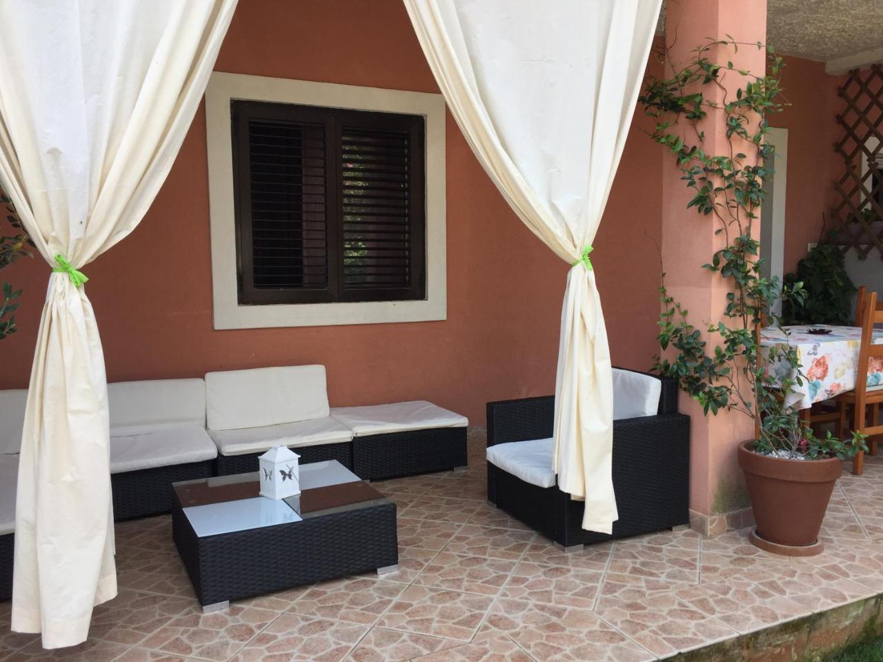 Apartments Tajana Novigrad Istria Exterior foto